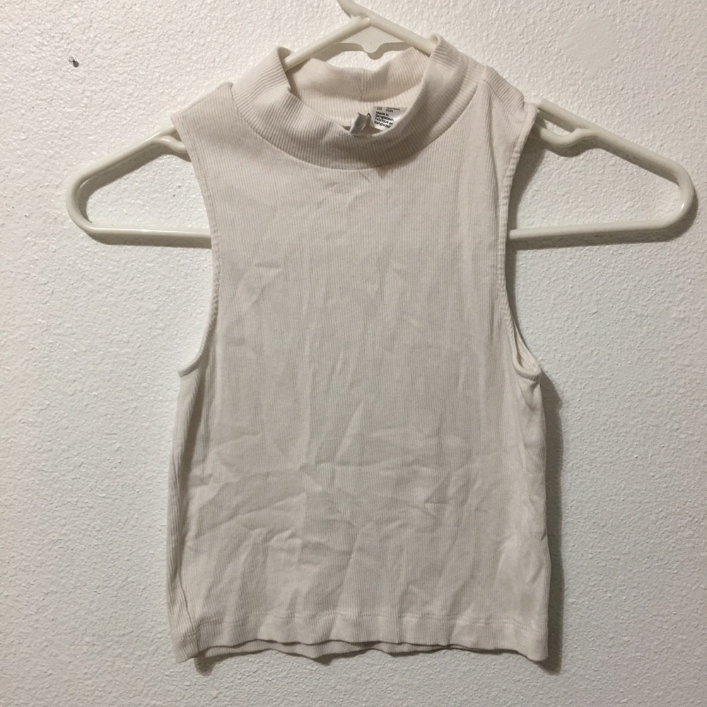 Mock neck crop top